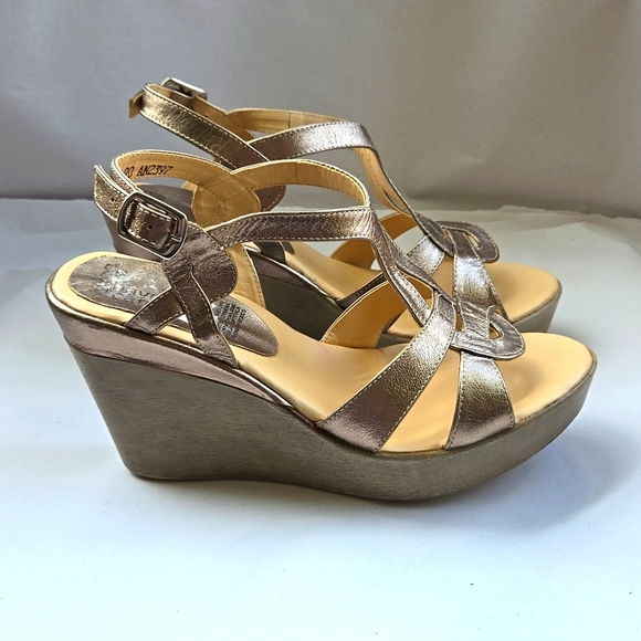 Suave Caminar Gold Metallic Strappy Wedge Heels Women's size 5.5 - Picture 4 of 8